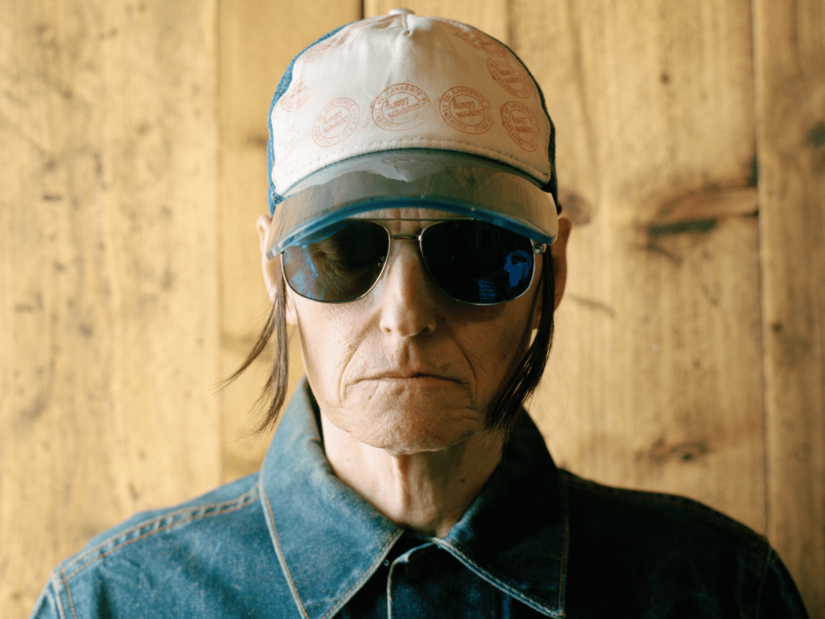 Mozart Estate (Lawrence of Felt/Denim) preps new album: hear “Summer is Here”