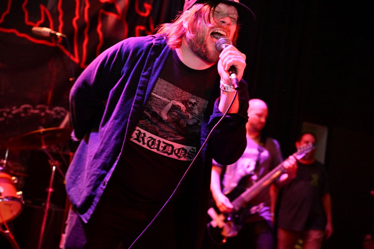 Watch Fall Out Boy’s Patrick Stump join Chicago powerviolence band Weekend Nachos on stage