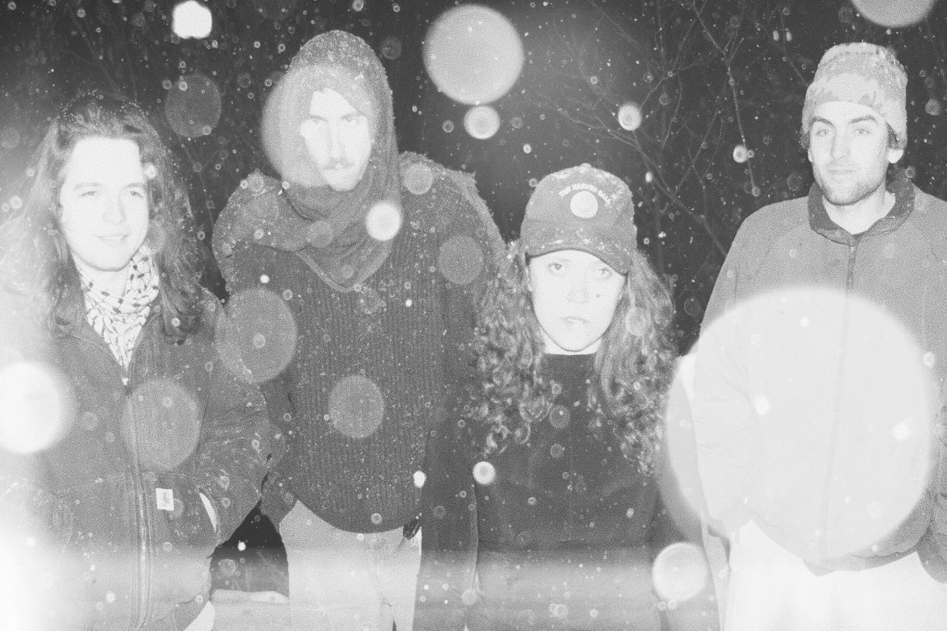 Robber Robber release new single “Sea or War” (watch the video), touring