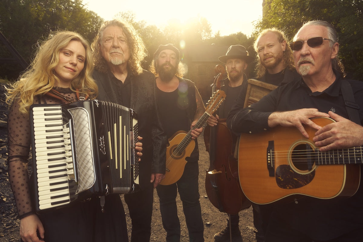 Robert Plant announces spring tour with Saving Grace and Suzi Dian