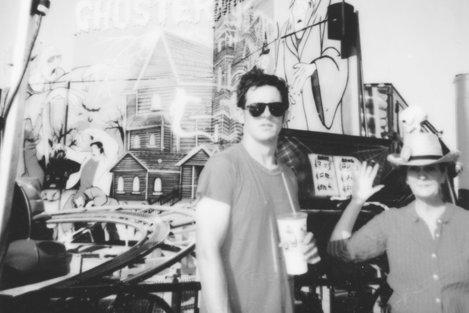 Ryan Davis & the Roadhouse Band announce new LP ‘New Threats from the Soul,’ share title track