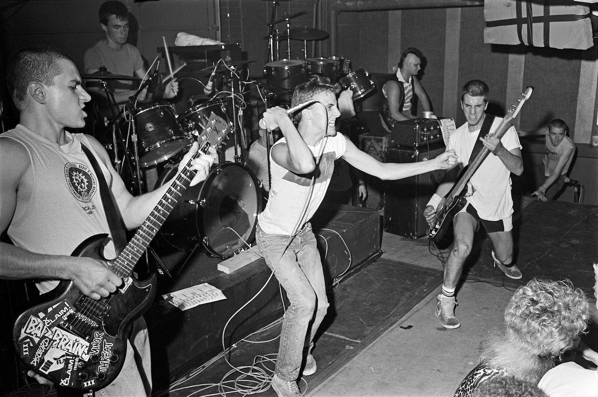 SSD’s legendary hardcore debut back on vinyl for first time in 40 years (exclusive color here!)