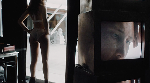 Cass McCombs shares NSFW “Medusa’s Outhouse” video with members of the porn industry