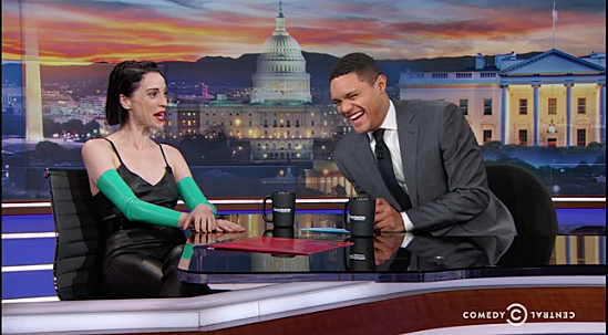 St. Vincent played “Los Ageless” acoustic on ‘The Daily show with Trevor Noah’