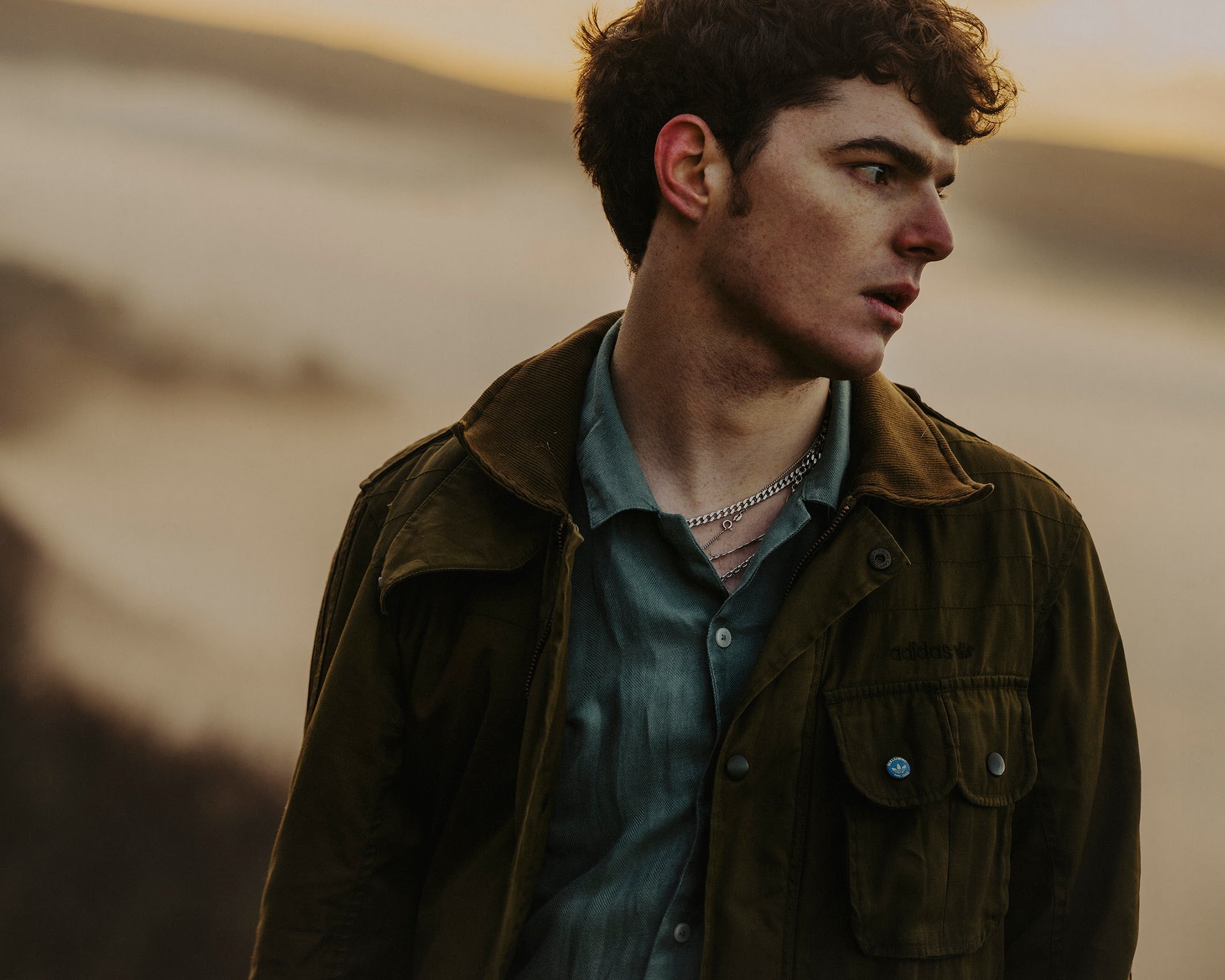 Working Men’s Club’s Sydney Minsky Sargeant preps solo debut for Domino: hear “I Don’t Wanna”
