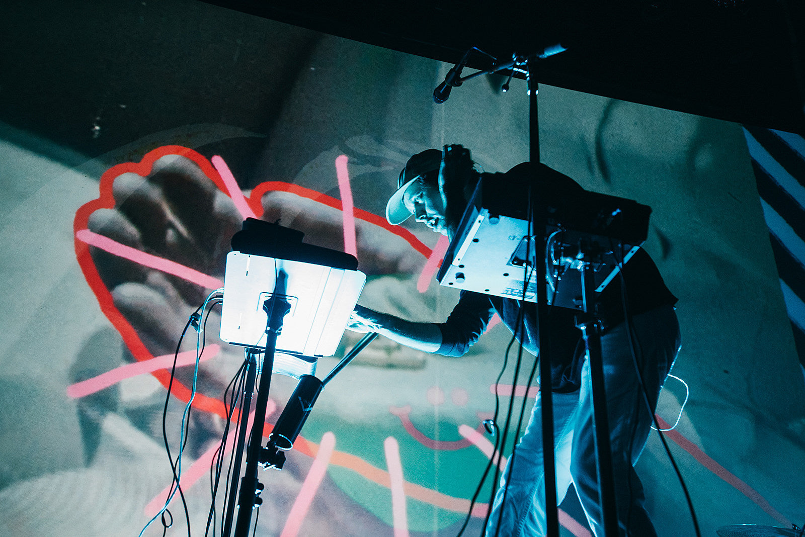 Washed Out played Brooklyn Steel (pics), got remixed by Lone, expands tour
