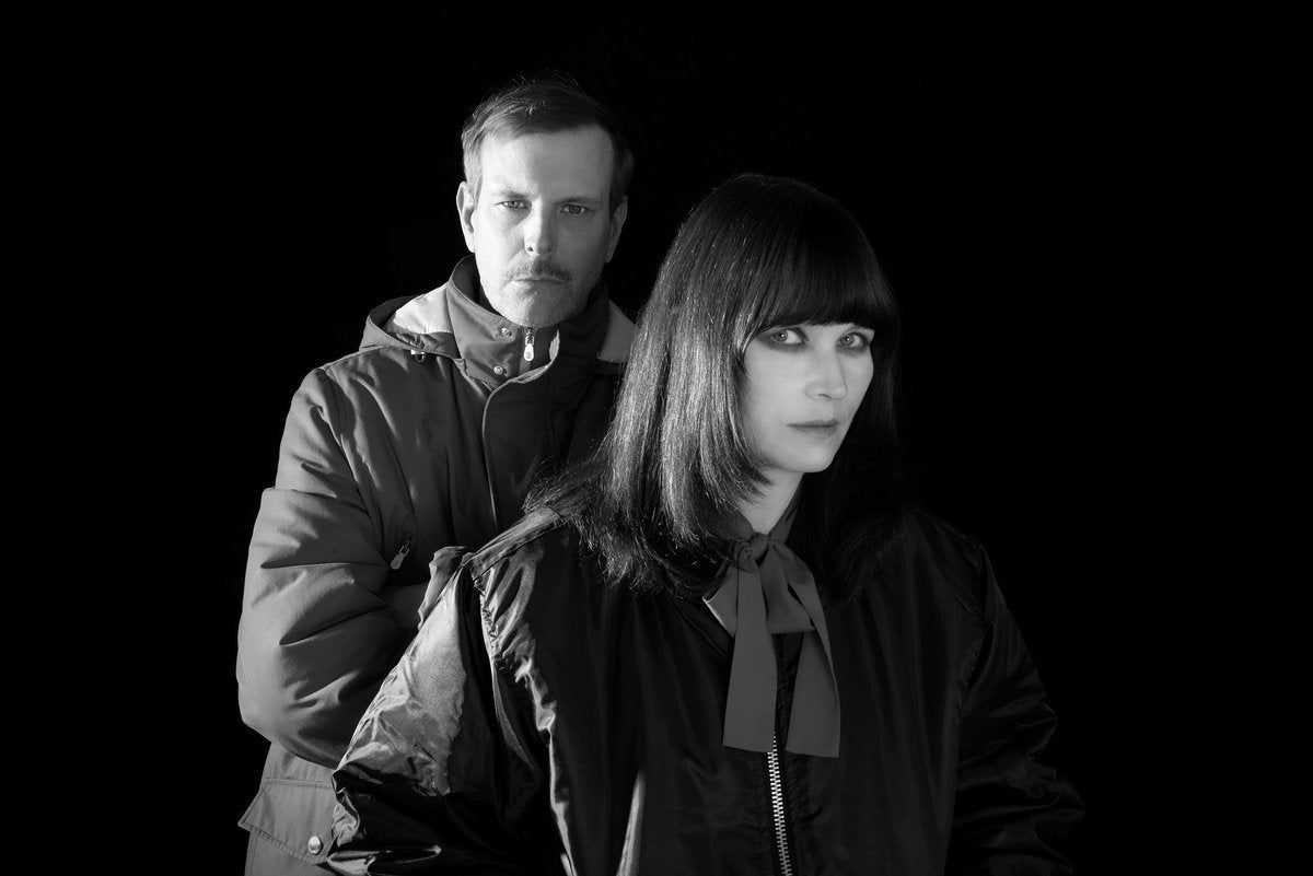 Xeno & Oaklander announce new LP and NYC show, share “Via Negativa (in the doorway light)”