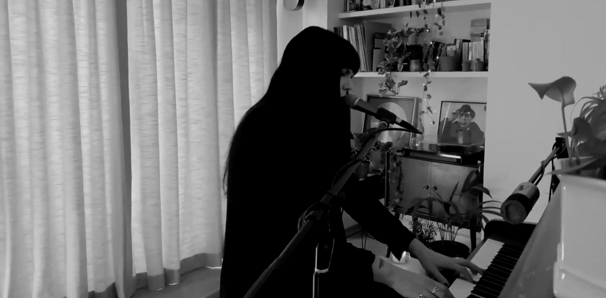 watch A.A. Williams cover Nine Inch Nails, Nick Cave, Radiohead & more for isolation video series