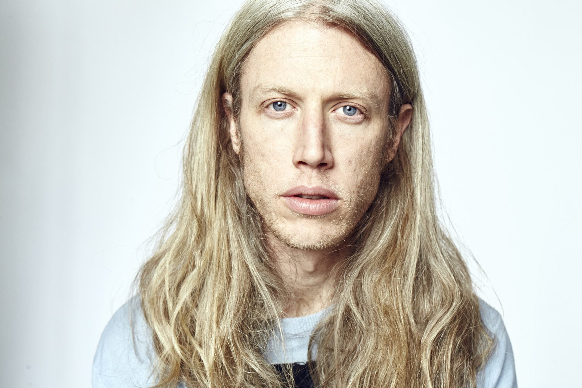 Aaron Roche preps new solo album (listen to “Wooden Knife”), playing Union Pool