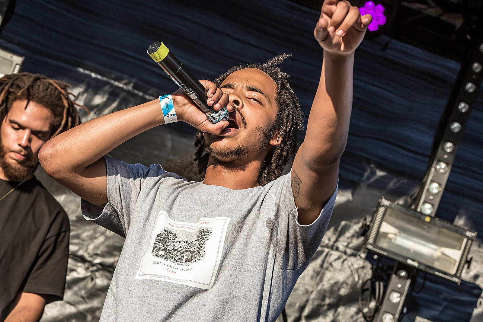 Earl Sweatshirt shares new song “Nowhere2go”