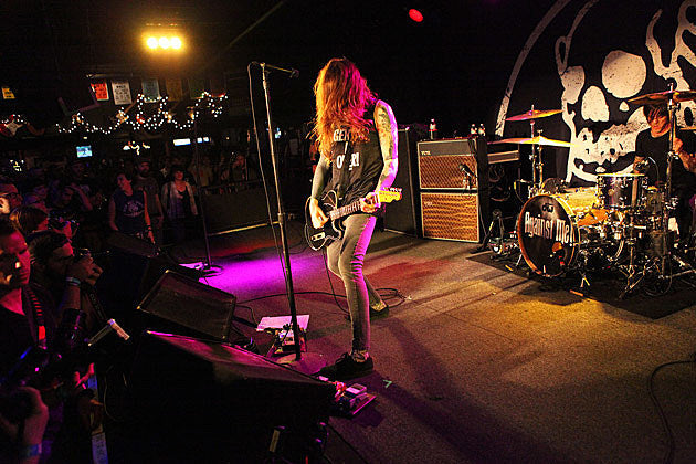 Laura Jane Grace touring around her ‘American Songbook’ appearance in 2016 (dates)