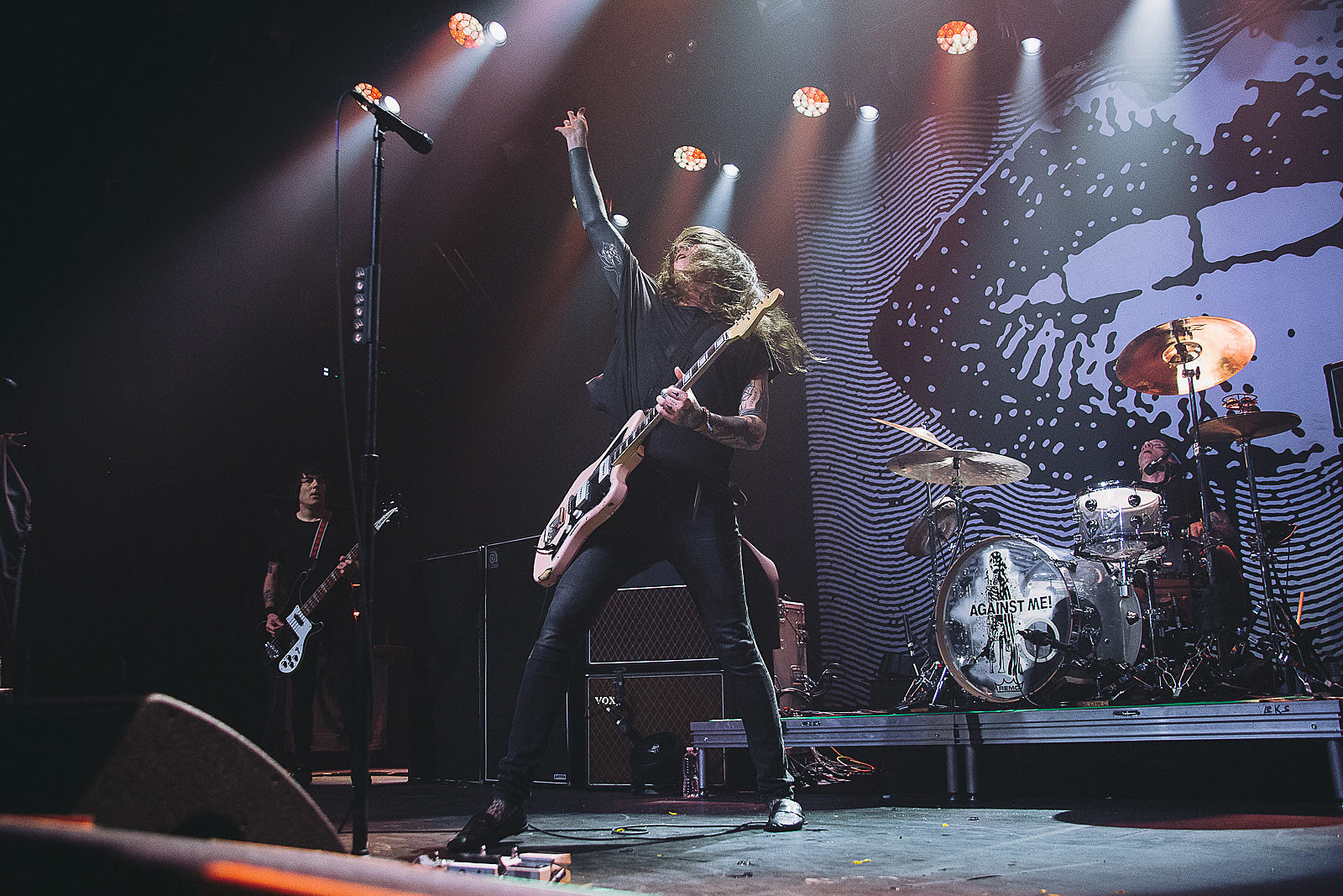 Against Me! played Brooklyn Steel with Bleached & Dirty Nil (pics, setlist)