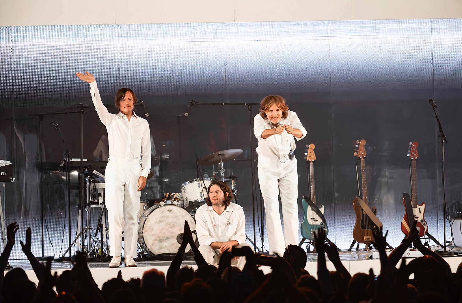 Air wrapped up the dazzling ‘Moon Safari’ tour @ Brooklyn Paramount (pics, setlist)