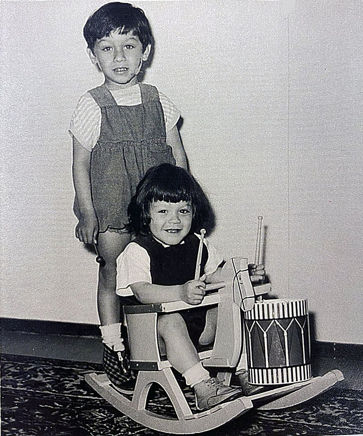 Alex Van Halen pays tribute to Eddie Van Halen