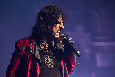 Alice Cooper, Joe Perry, Duff McKagan, Johnny Depp & more doing a Lemmy tribute at the Grammys
