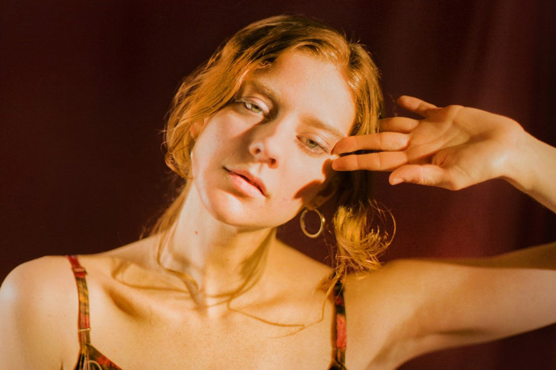 Allegra Krieger announces new LP & tour with Greg Mendez, shares “Never Arriving”