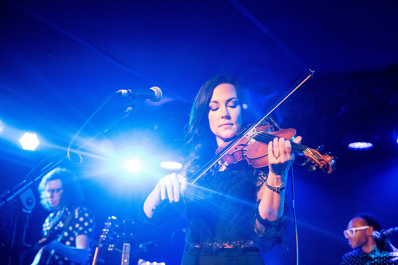Amanda Shires shares “Our Problem” for Roe v. Wade anniversary, ft Cyndi Lauper, Peaches & more