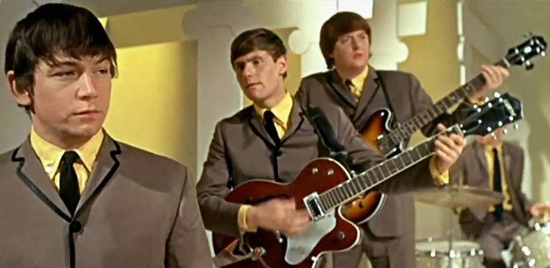Hilton Valentine, guitarist for The Animals, dead at 77
