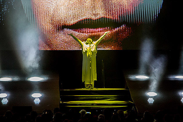 ANOHNI played ‘HOPELESSNESS’ at Park Avenue Armory again (night 2 pics)