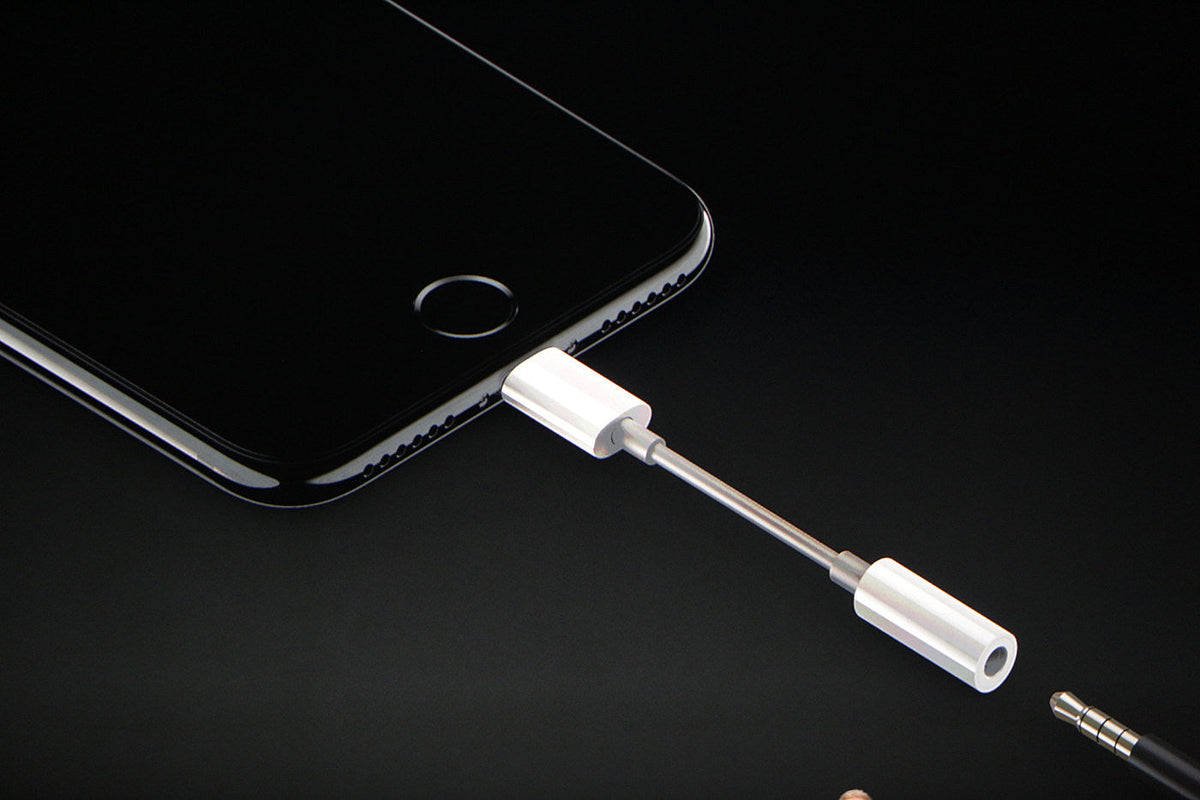 iPhone 7 announced: no more analog headphone jack, but Super Mario coming soon