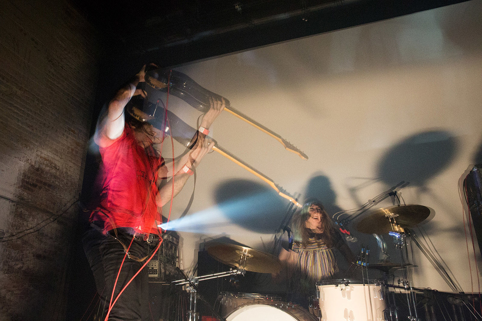 A Place to Bury Strangers, Oneida, & Yvette @ Villain (pics)