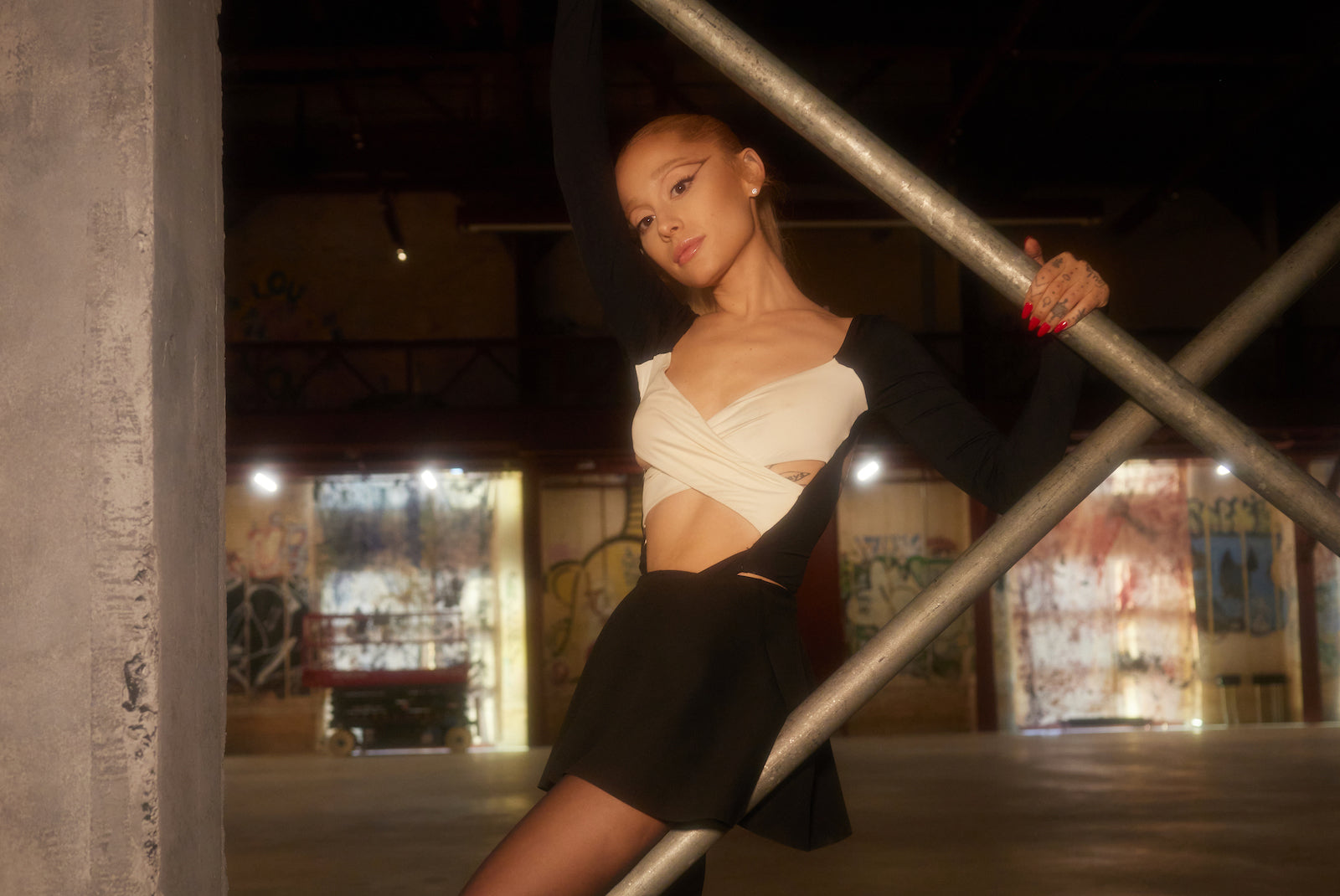 Ariana Grande announces new album, ‘Eternal Sunshine’