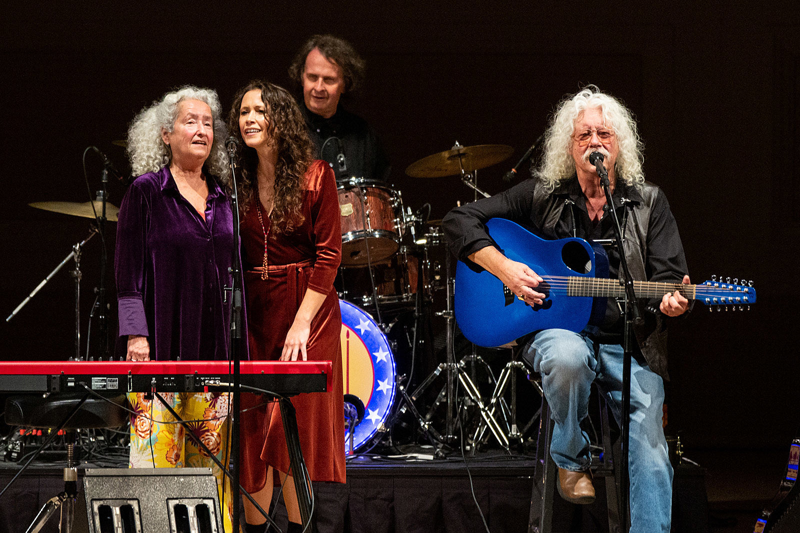 Arlo Guthrie played his final Thanksgiving show @ Carnegie Hall (pics, setlist)