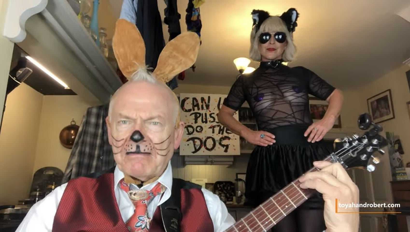 Watch Toyah & Robert Fripp cover The Cramps’ “Can Your Pussy Do the Dog?”