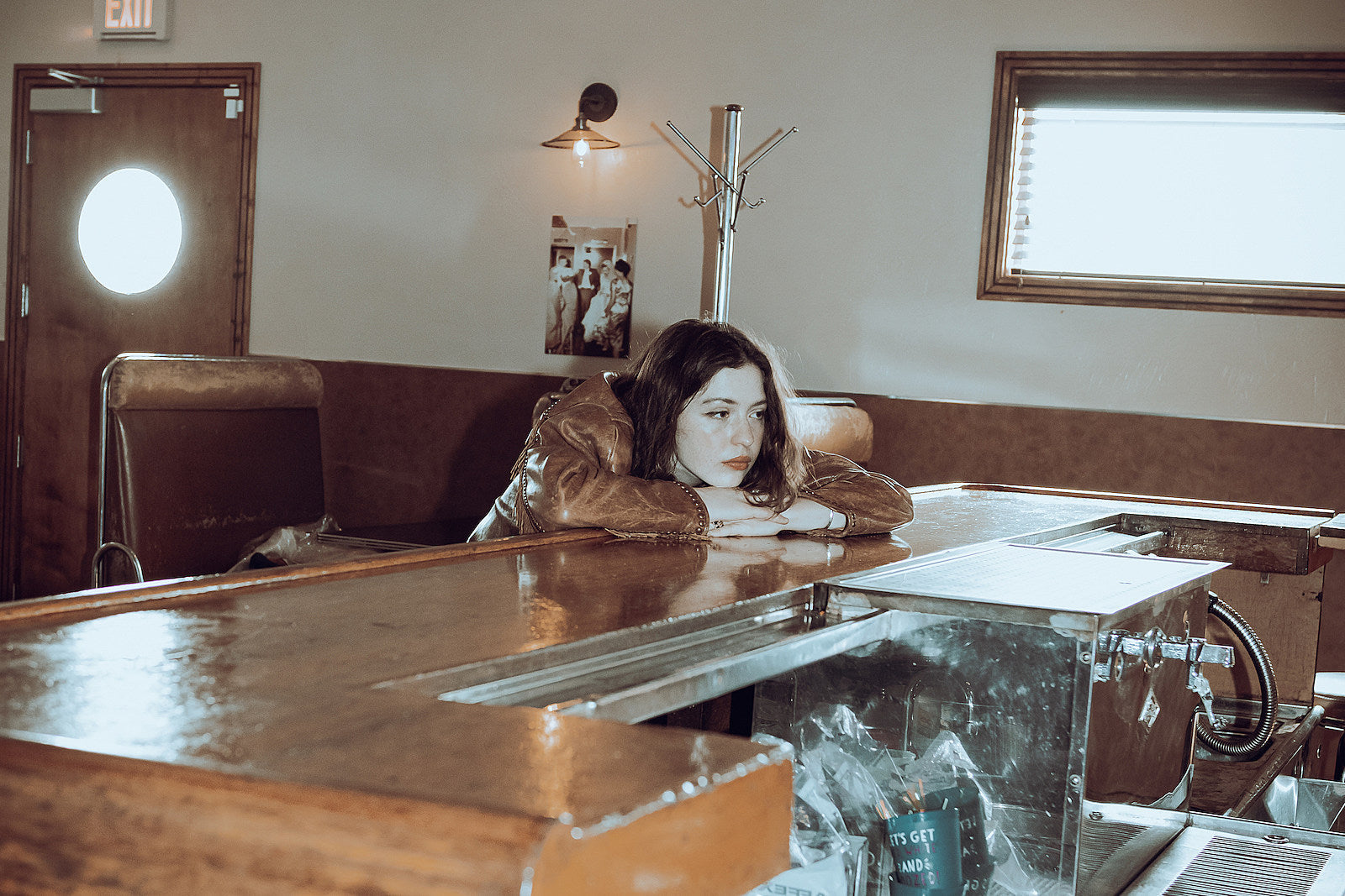 Alaska Reid taps A.G. Cook for debut LP ‘Disenchanter,’ shares “Back To This”