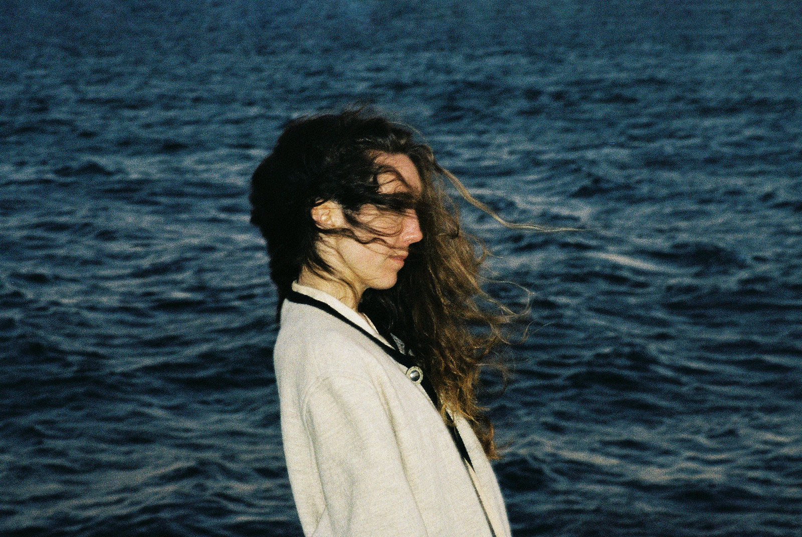 Anna Mieke preps sophomore LP with single “Mannequin” (listen)