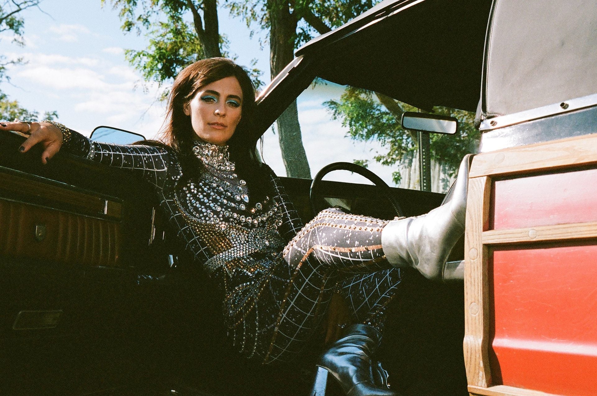 Breanna Barbara announces new album, shares “Diamond Light” video