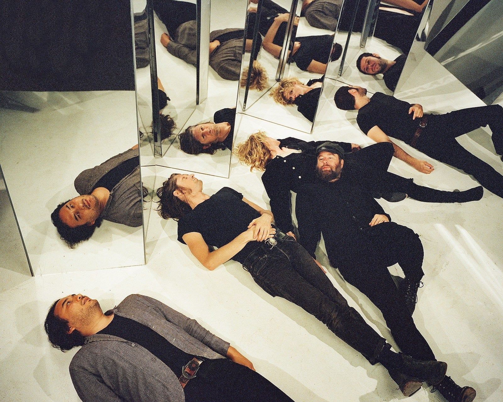 The Black Angels announce new double album & tour, share sci-fi “El Jardin” video