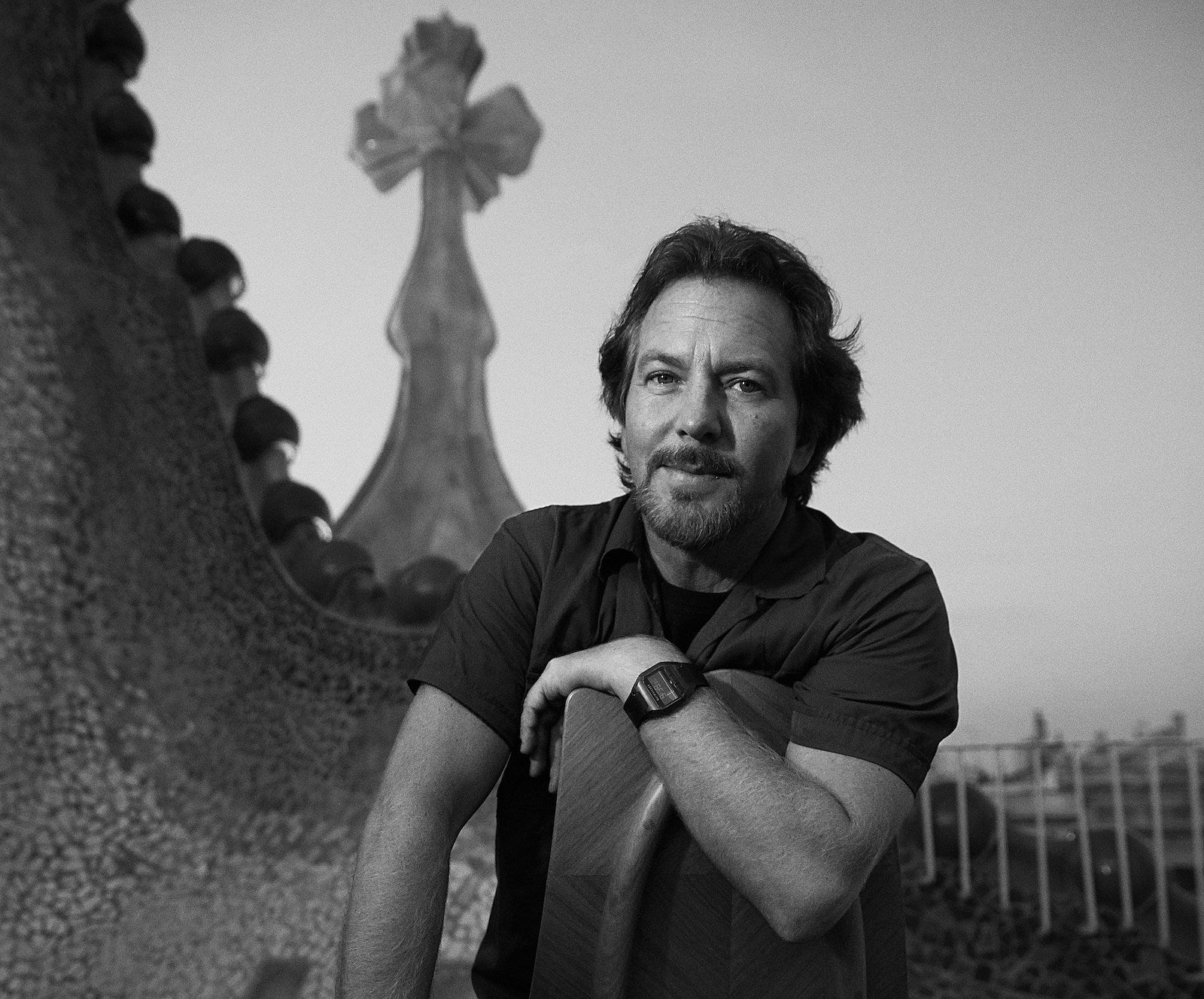 Eddie Vedder preps solo album ‘Earthling’ (listen to “Long Way”)