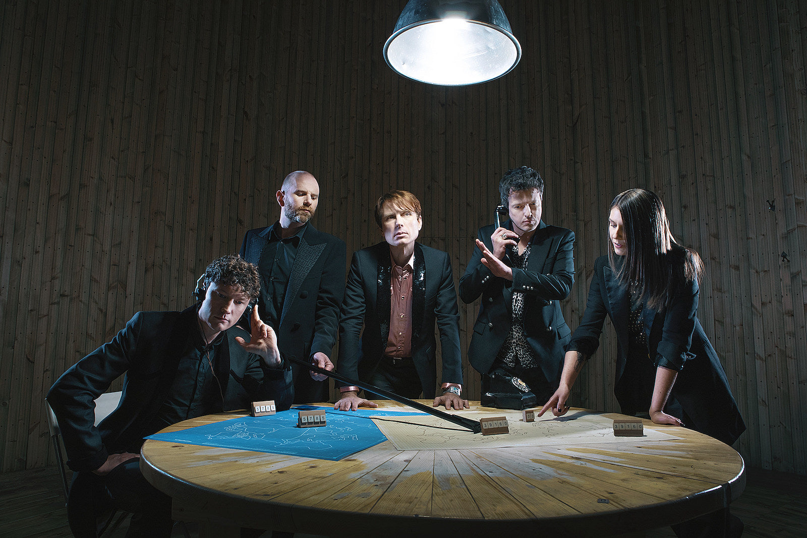 Franz Ferdinand announce summer tour