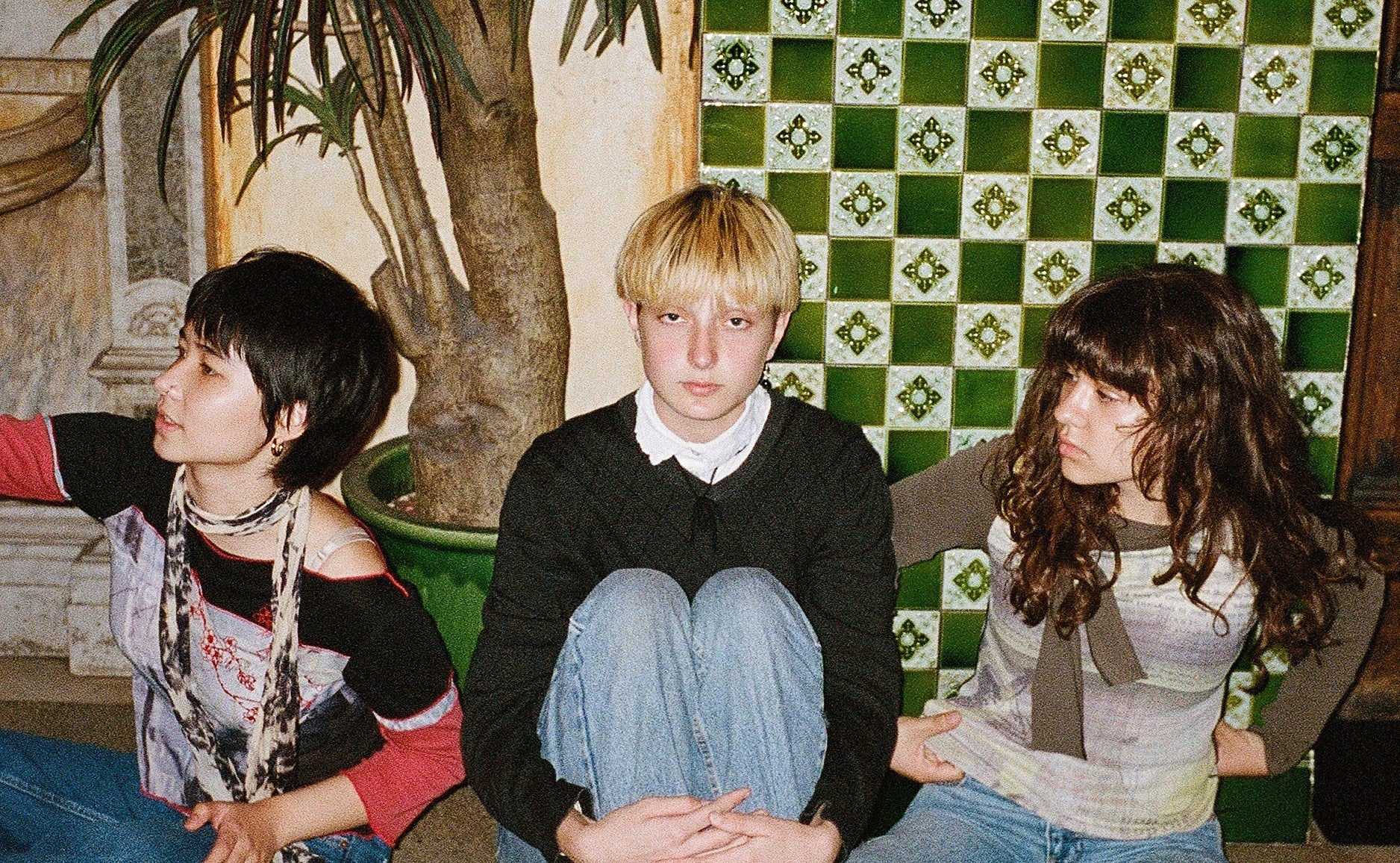 Horsegirl share first single for Matador, announce 2022 tour around SXSW