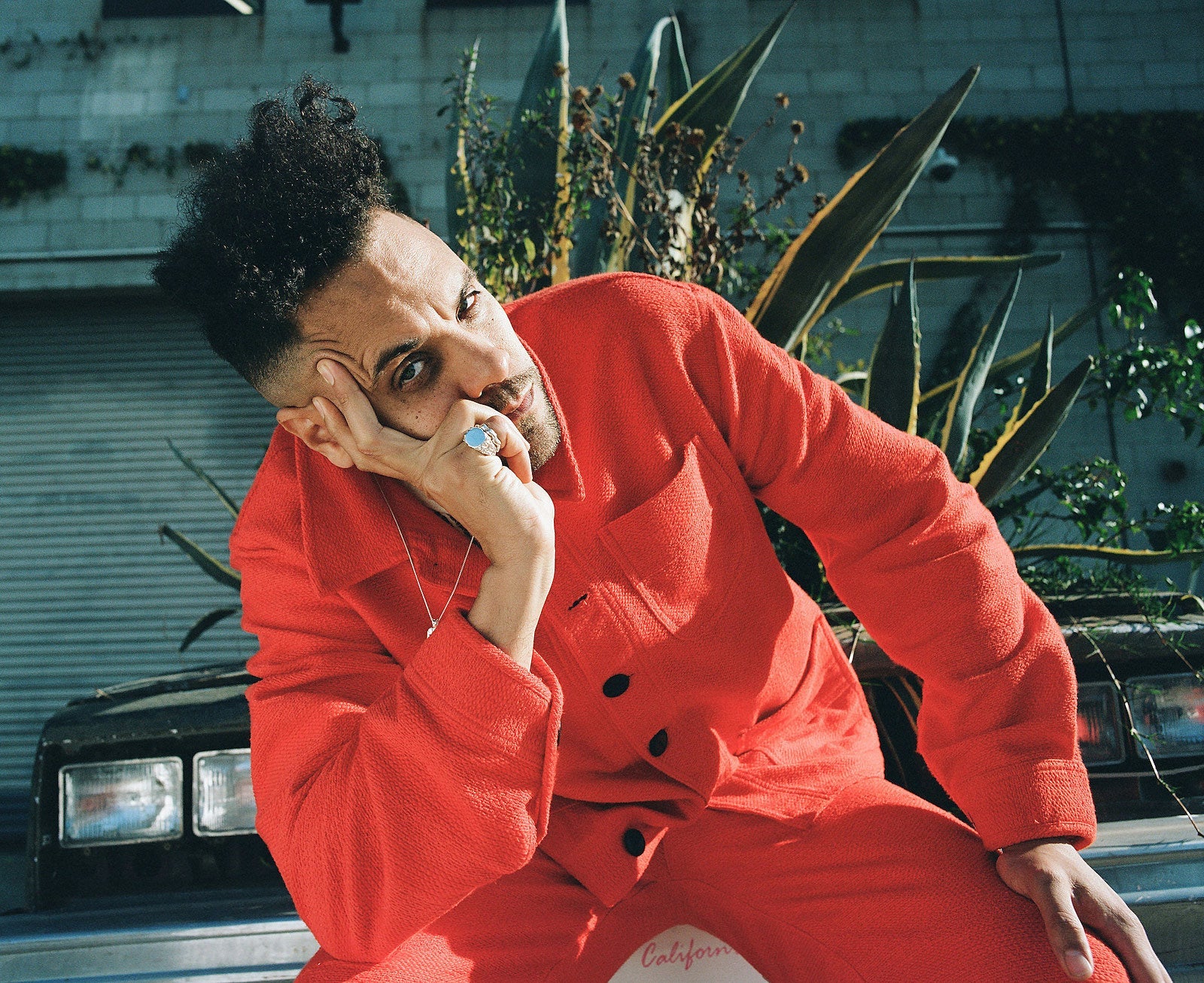 Kassa Overall signs to Warp, announces North American tour (hear “Ready To Ball”)