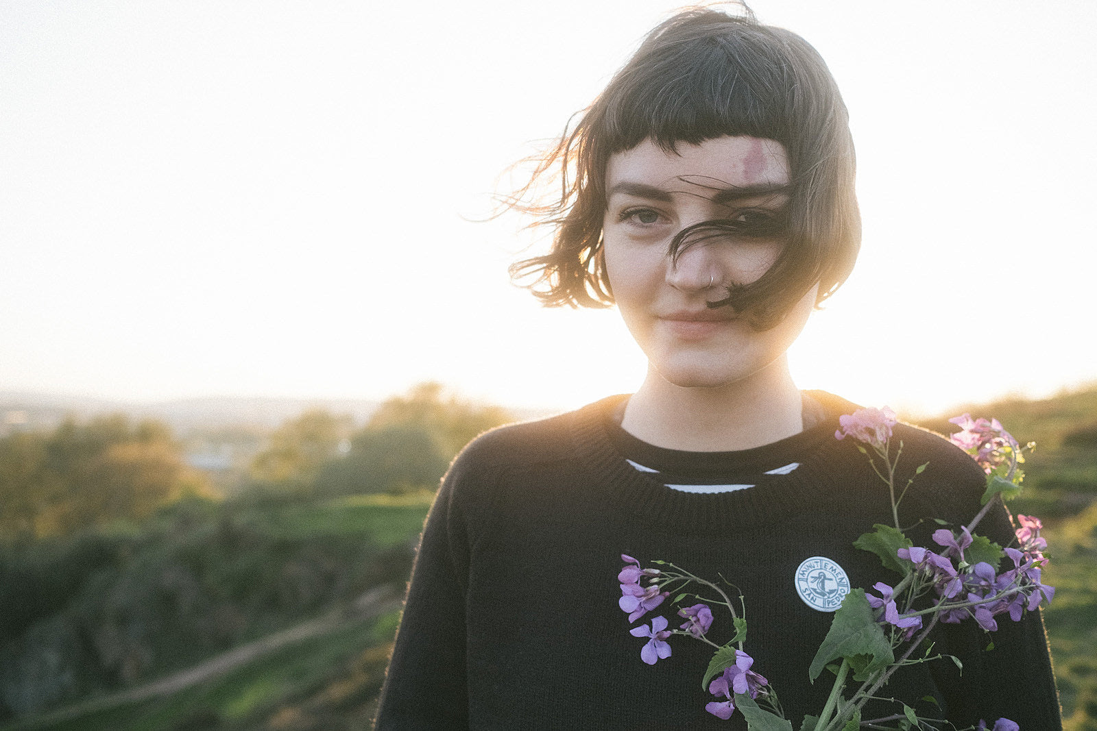 Lande Hekt shares new single “Pottery Class,” touring with The Beths