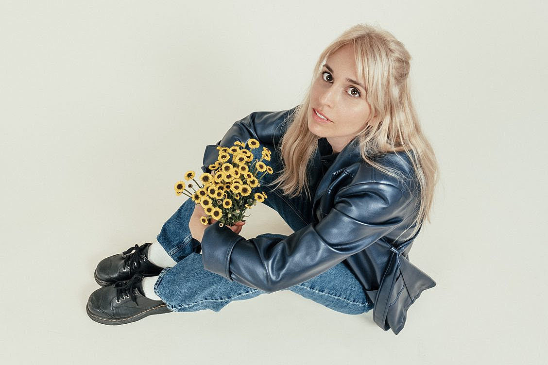 MUNYA announces new album, pays tribute to Giorgio Moroder on “Un Deux Trois”
