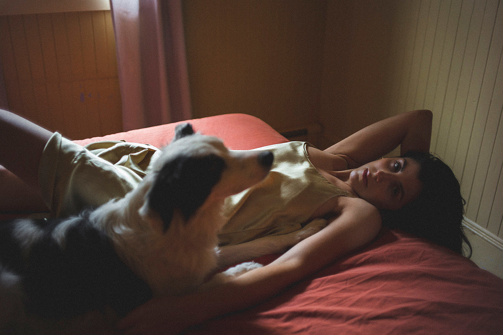 Ada Lea shares beautifully melancholy new single “hurt”