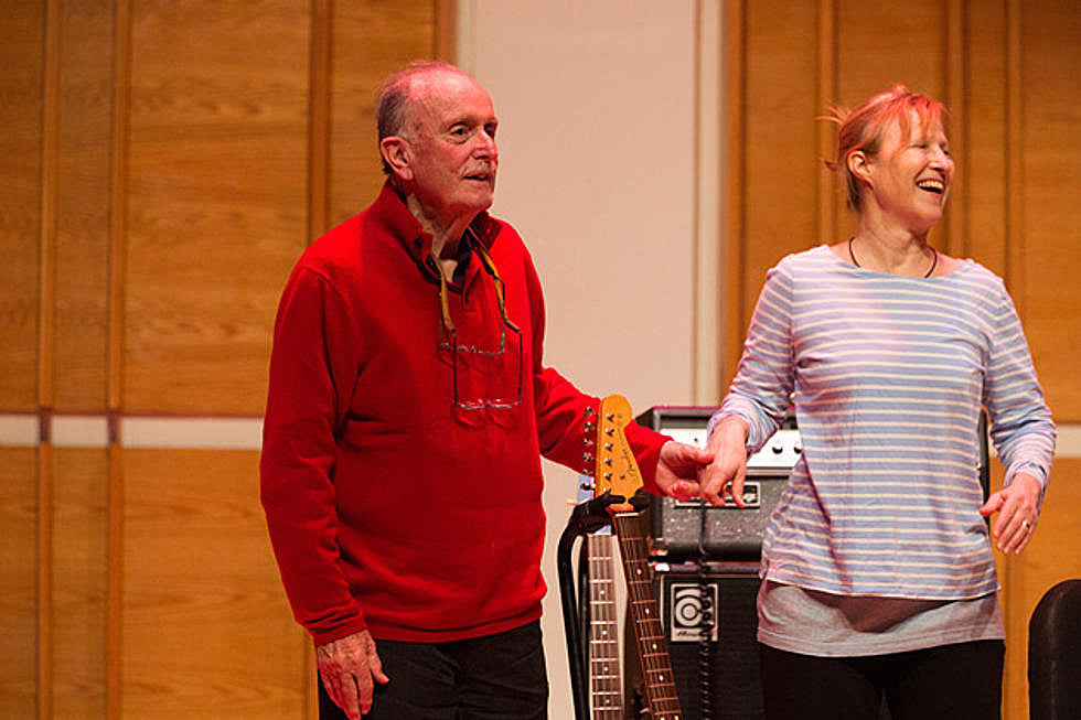 Alvin Lucier, pioneering experimental composer, dead at 90