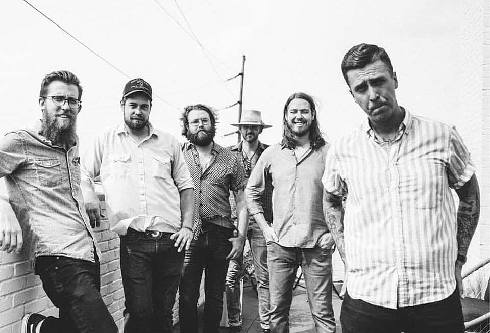 American Aquarium announce new LP & tour with Caroline Spence, share new song