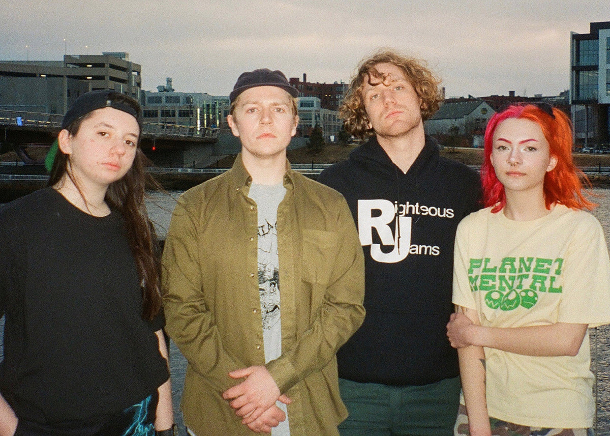 Hardcore band Anklebiter announce new EP (new track & exclusive pink 7″ pre-order)
