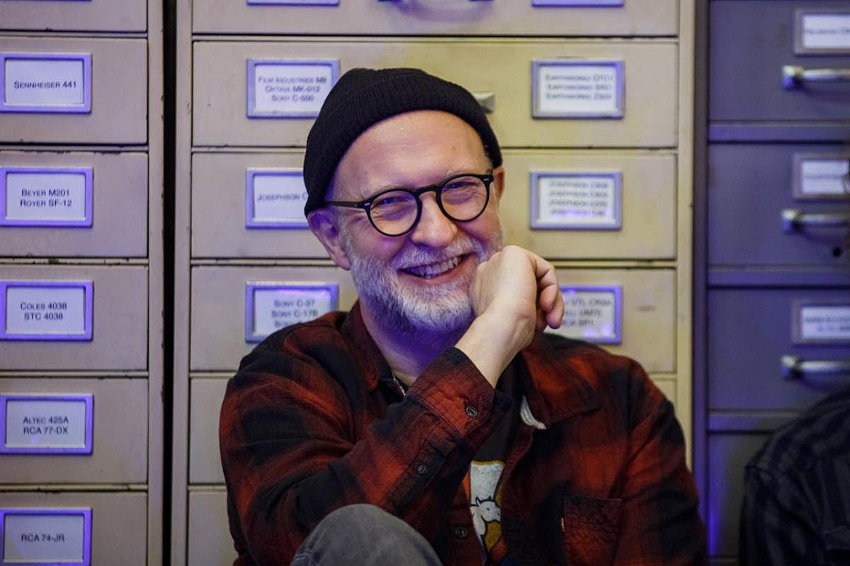 Jason Narducy opening for Bob Mould on solo tour; Split Single share “Satellite”