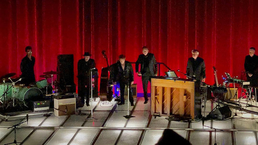 Bob Dylan began 2021 NYC run at Beacon Theatre (pics, video, setlist)
