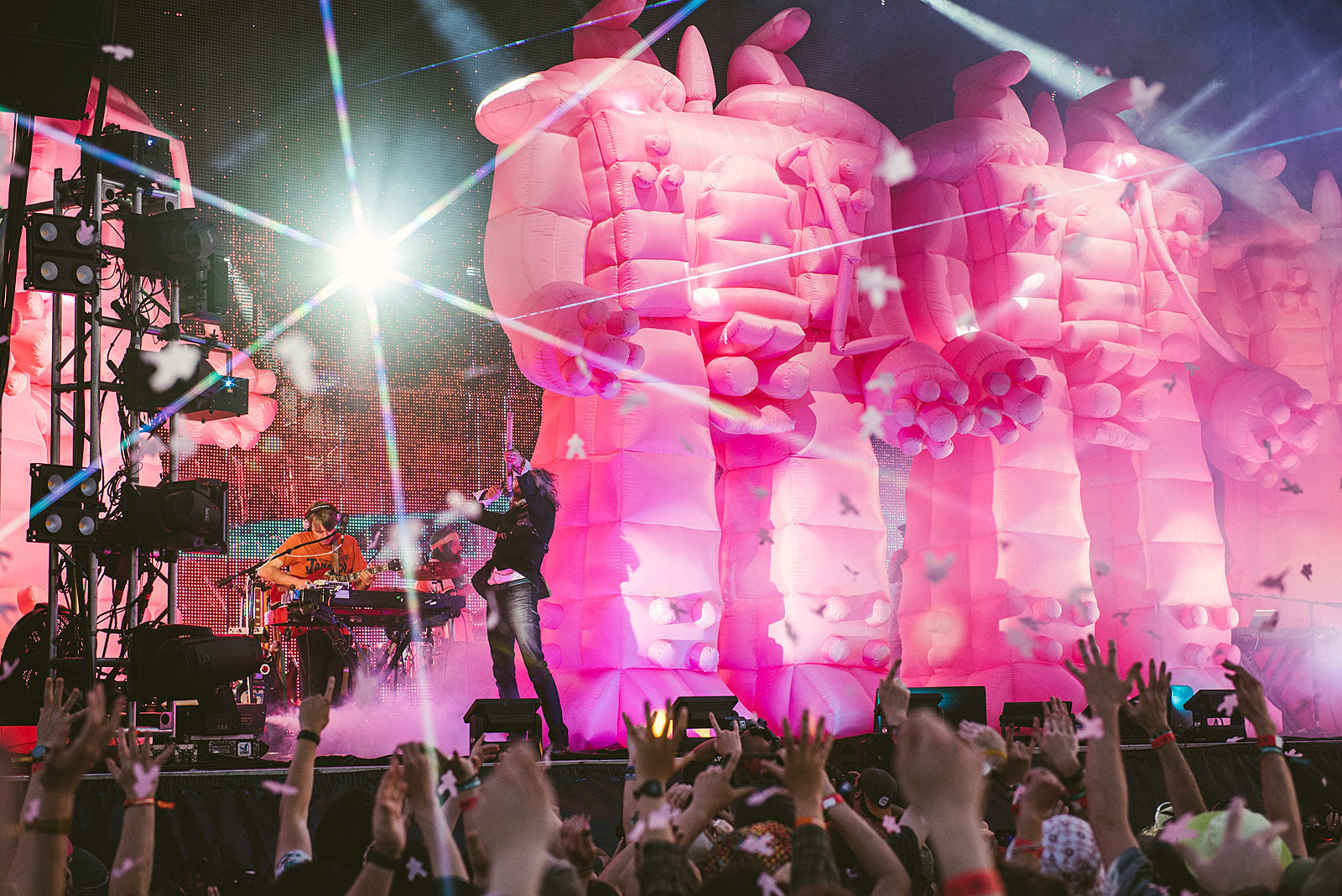 Boston Calling 2023 day 2 pics: The Flaming Lips, Alanis Morissette, The Lumineers, more