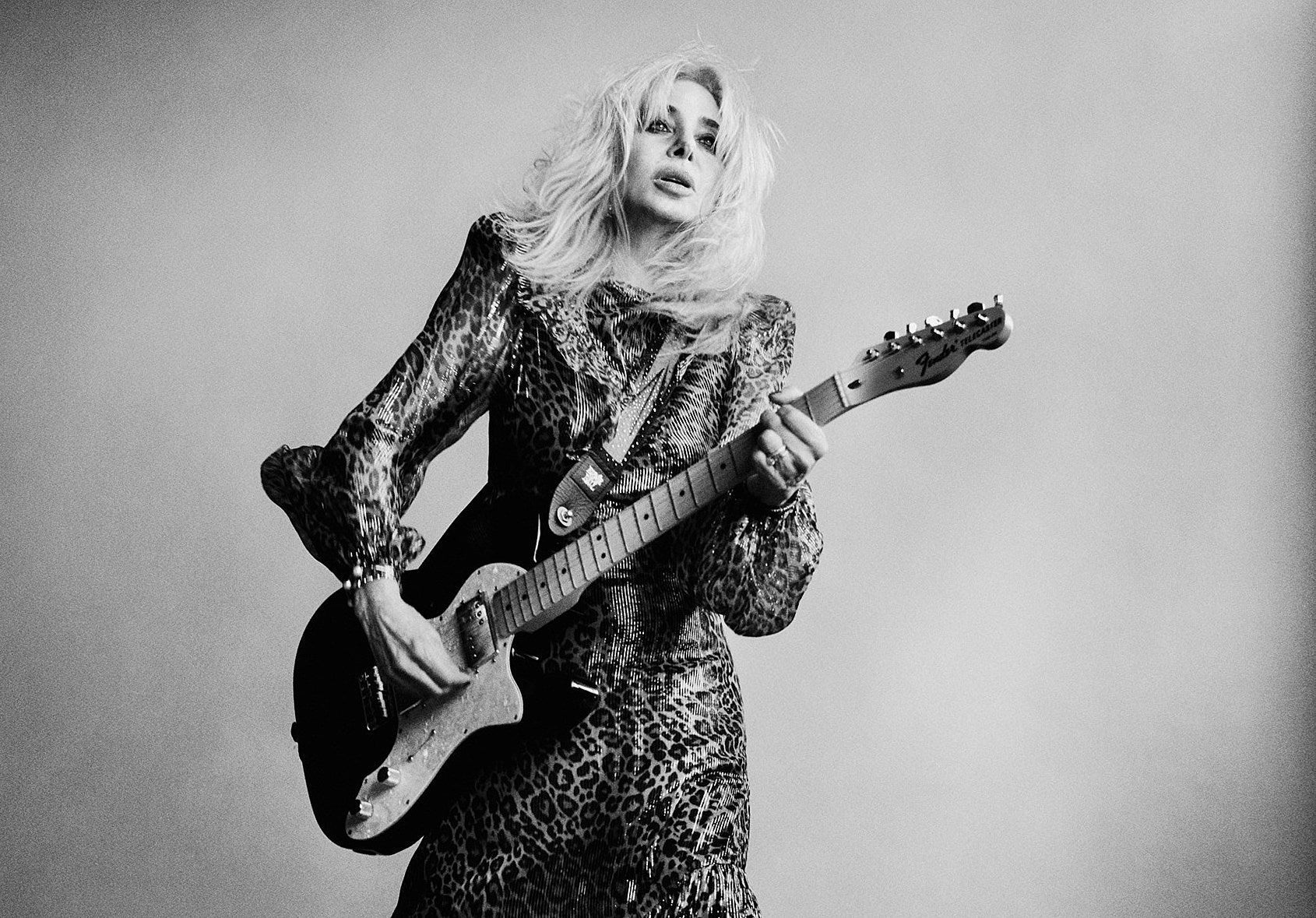 Brix Smith of The Fall preps first-ever solo LP (stream 3 songs), new band features MBV’s Deb Googe
