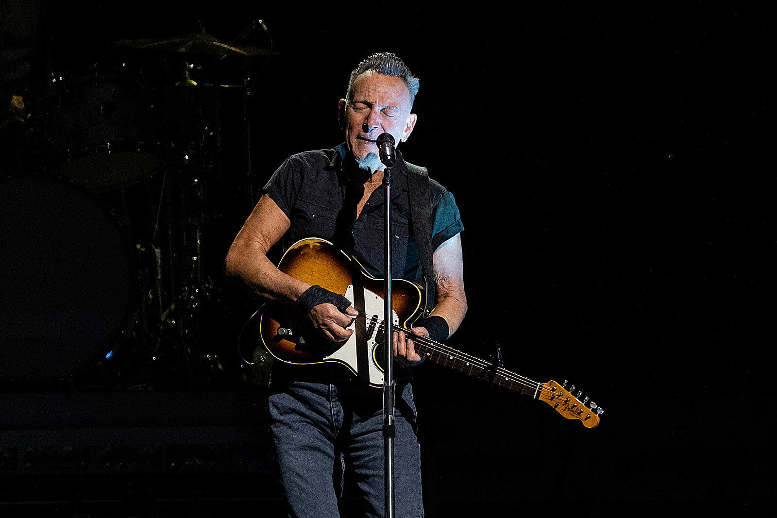 Bruce Springsteen contracts Covid after NJ show, gets his own NJ holiday