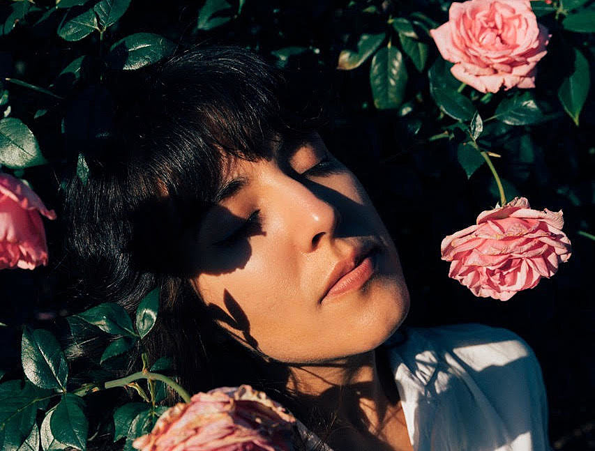 Chelsea Rose (Summer Twins) preps solo debut – watch “Let Go” video