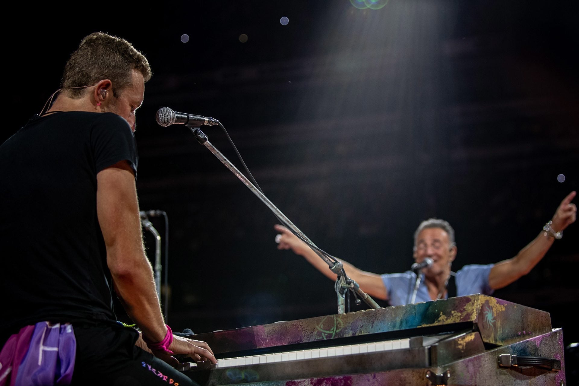 Bruce Springsteen joined Coldplay at MetLife Stadium show (pics, video, setlist)
