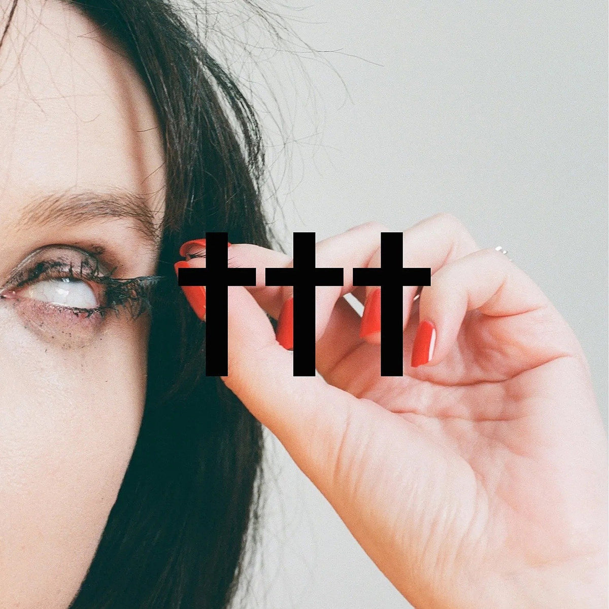 Chino Moreno’s ††† (Crosses) announce new EP ‘Permanent.Radiant,’ share “Vivien”